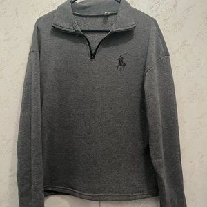 Gray quarter zip pull over-large